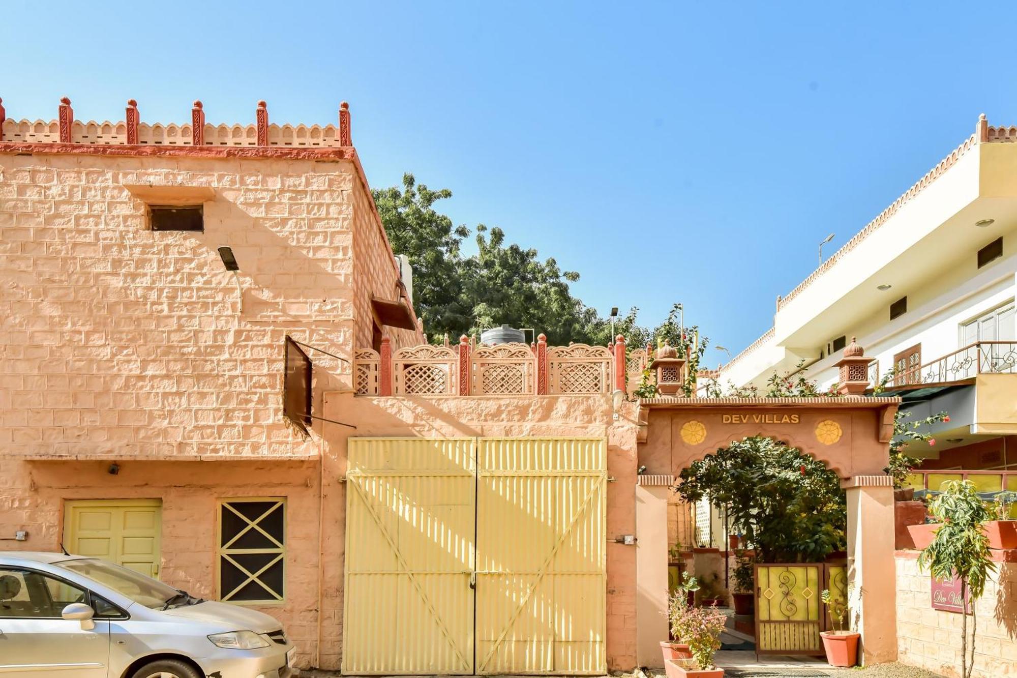 Super Oyo Dev Villas Guest House Jodhpur  Buitenkant foto